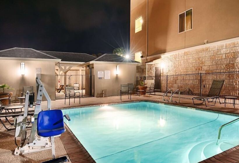 ホテル Best Western Plus Carrizo Springs Inn & Suites