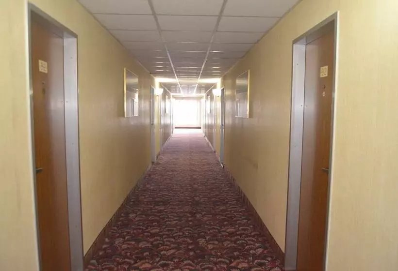 هتل Bravo Inn Greensboro