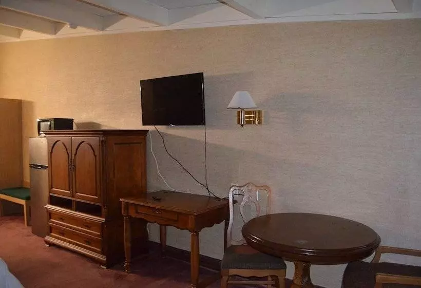 هتل Bravo Inn Greensboro