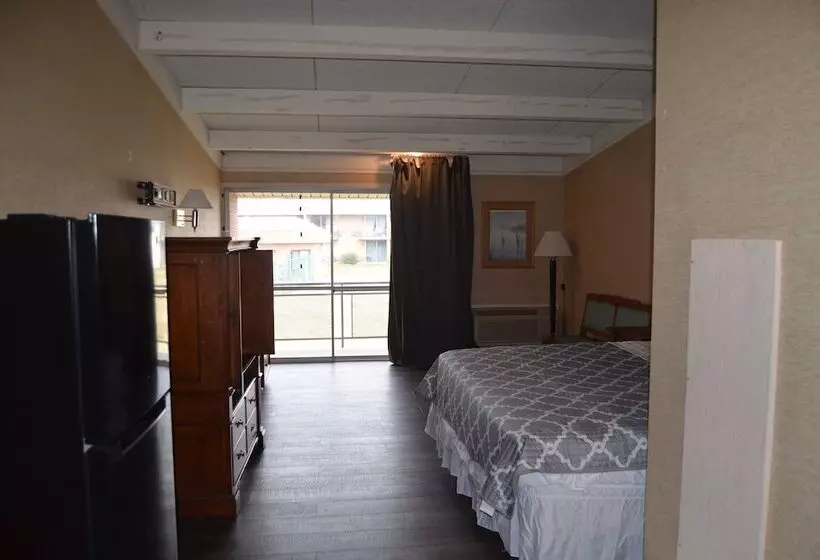 هتل Bravo Inn Greensboro