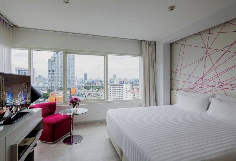 Centara Watergate Pavilion Hotel Bangkok
