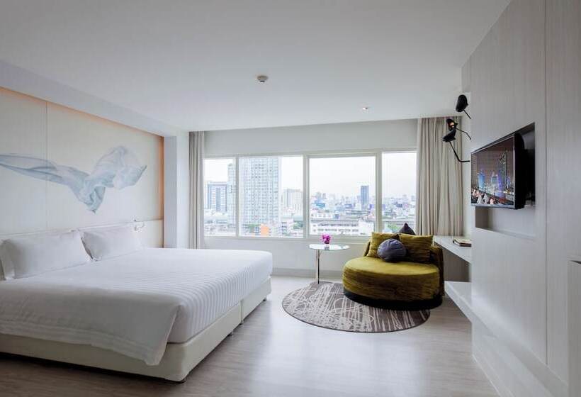 Centara Watergate Pavilion Hotel Bangkok