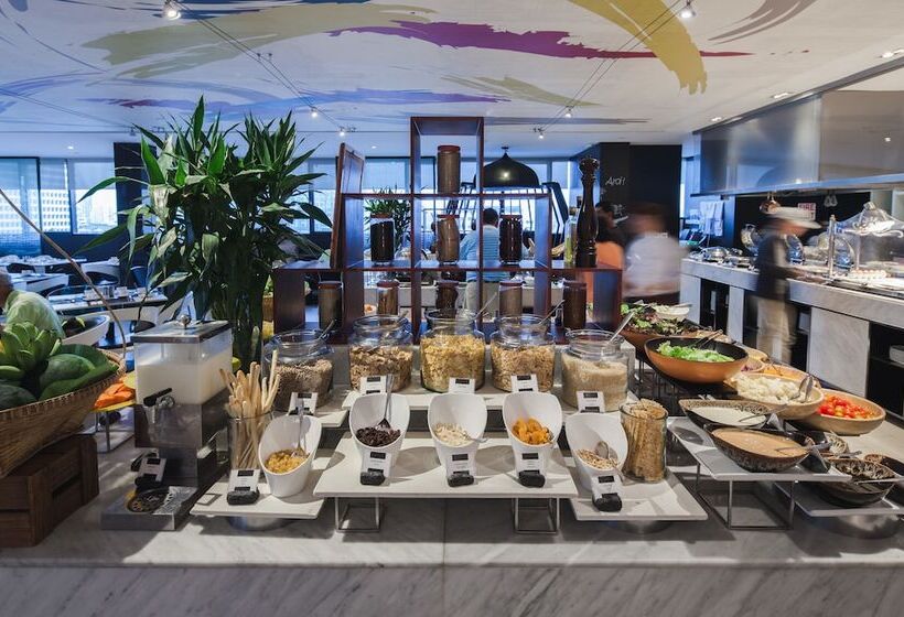 Centara Watergate Pavilion Hotel Bangkok