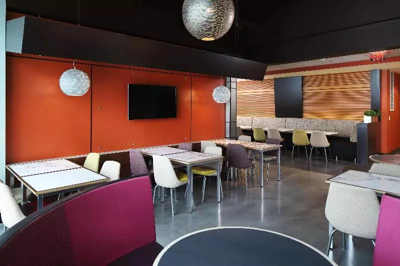 Отель Tulyp, Tapestry Collection By Hilton