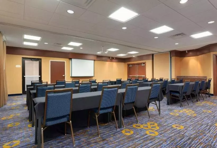ホテル Courtyard By Marriott Oklahoma City North/quail Springs