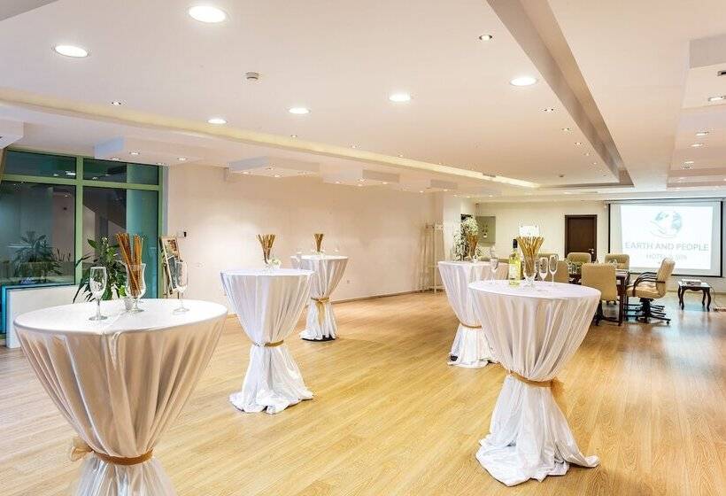 Earth & People Hotel & Spa Free Parking