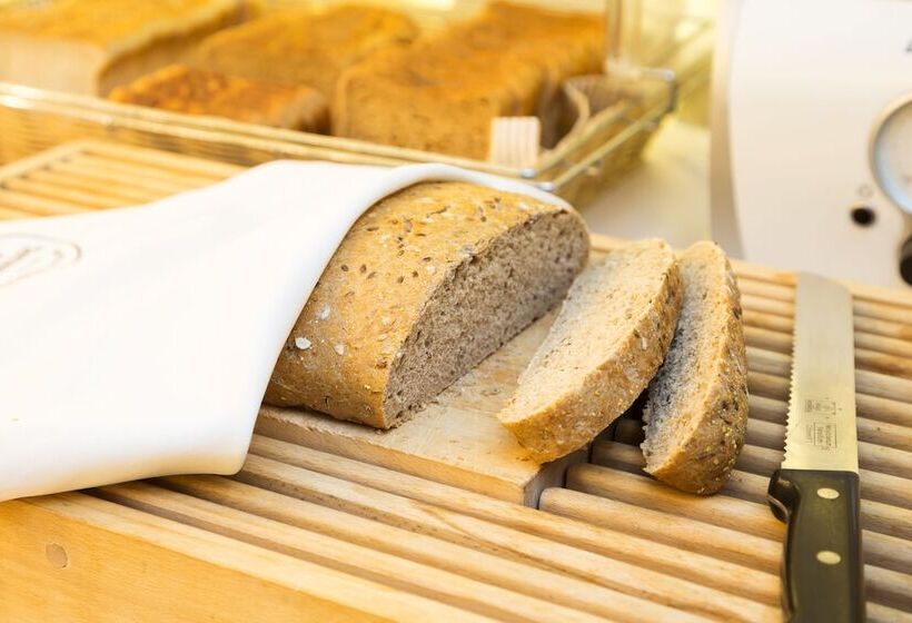 Earth & People Hotel & Spa Free Parking