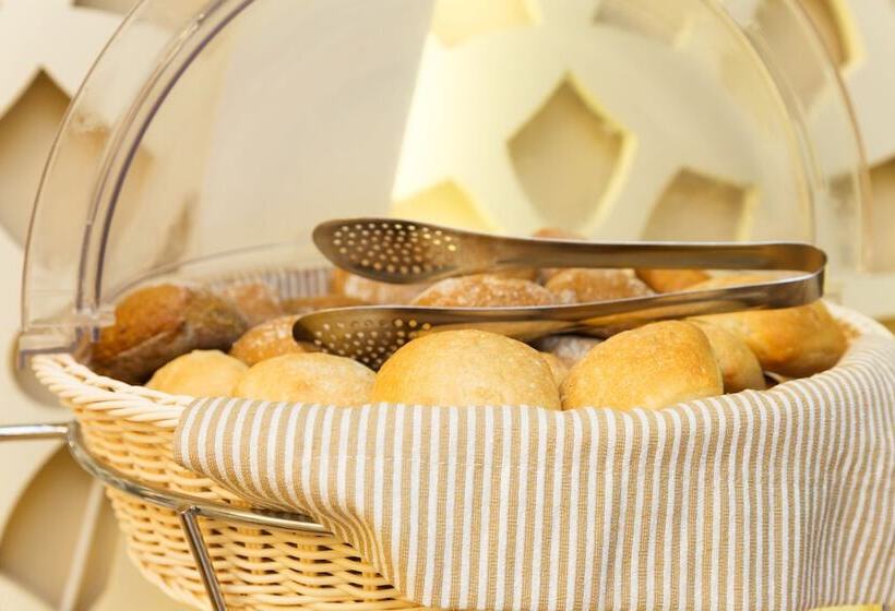 Earth & People Hotel & Spa Free Parking