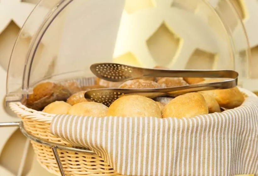 Earth & People Hotel & Spa Free Parking