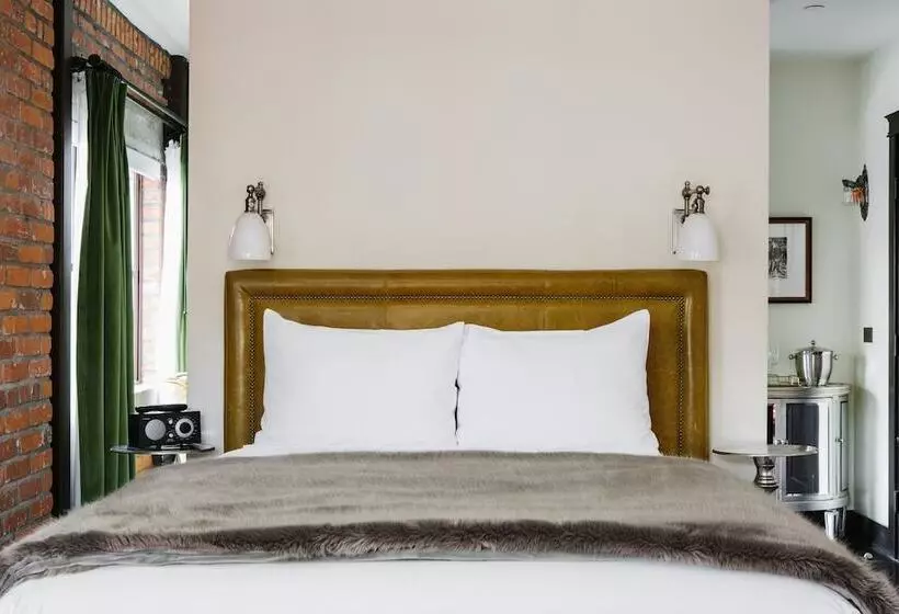 Granada Hotel & Bistro