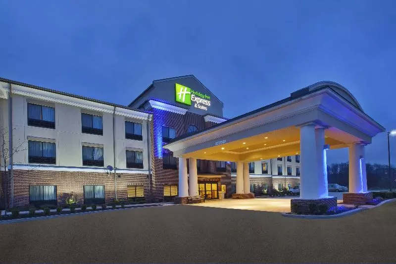 Отель Holiday Inn Express And Suites Wheeling, An Ihg