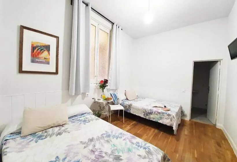 هتل Hostal Alicante