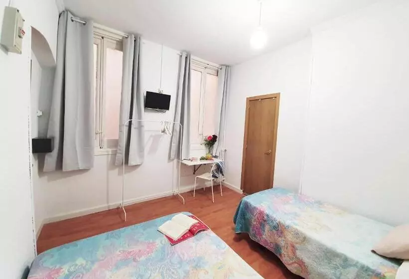 هتل Hostal Alicante