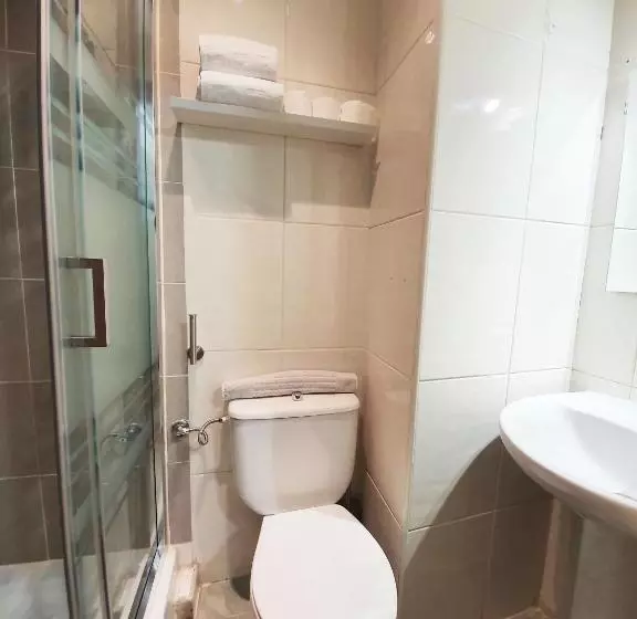 هتل Hostal Alicante