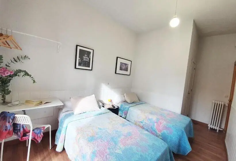 هتل Hostal Alicante