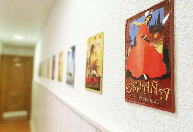 هتل Hostal Alicante