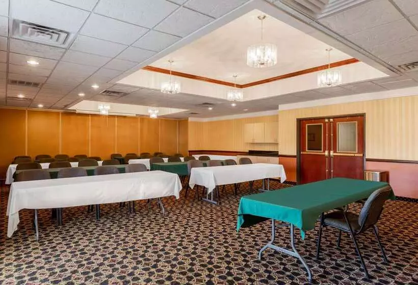 فندق La Quinta By Wyndham Dodge City