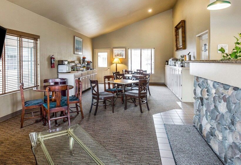 ホテル Quality Inn & Suites Minden