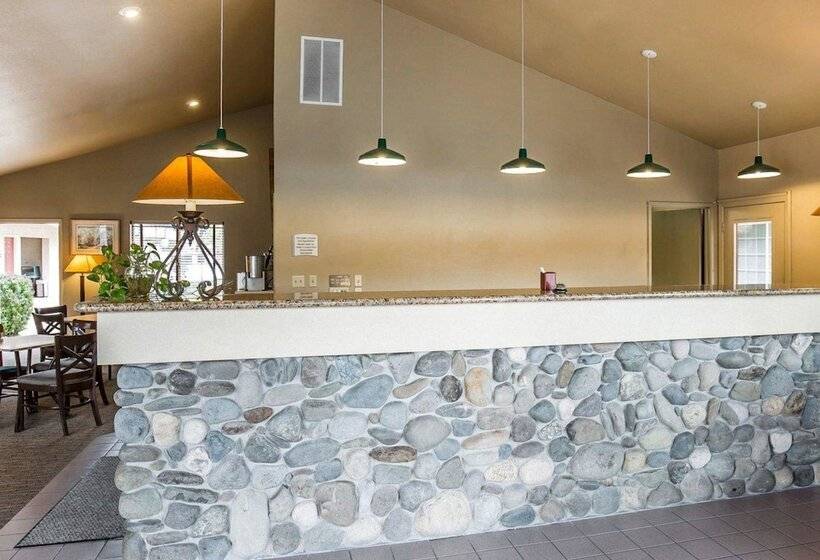 ホテル Quality Inn & Suites Minden