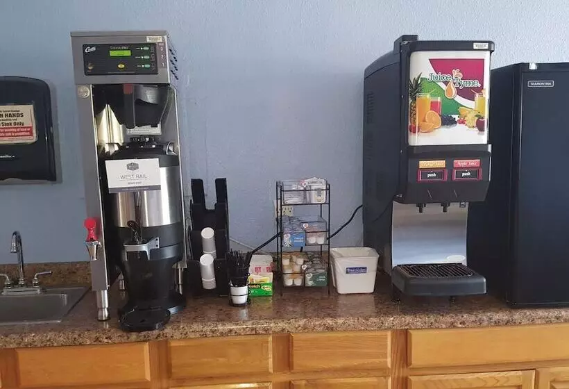 Отель Sioux City Inn