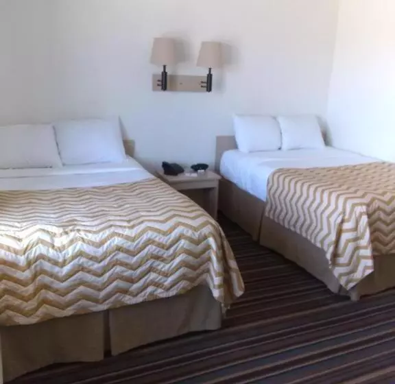 Отель Sioux City Inn