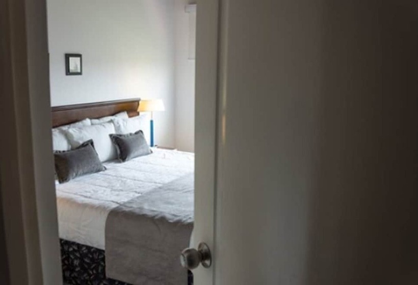 هتل Terranova Suites