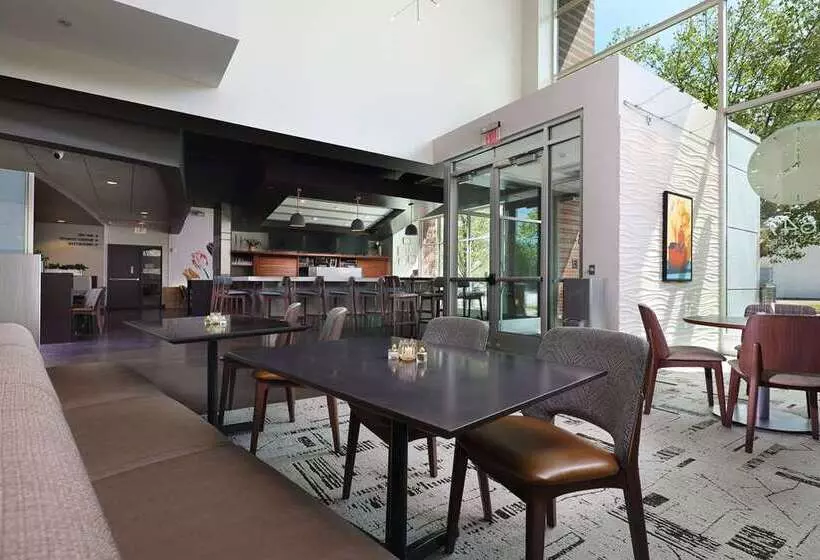 Отель Tulyp, Tapestry Collection By Hilton