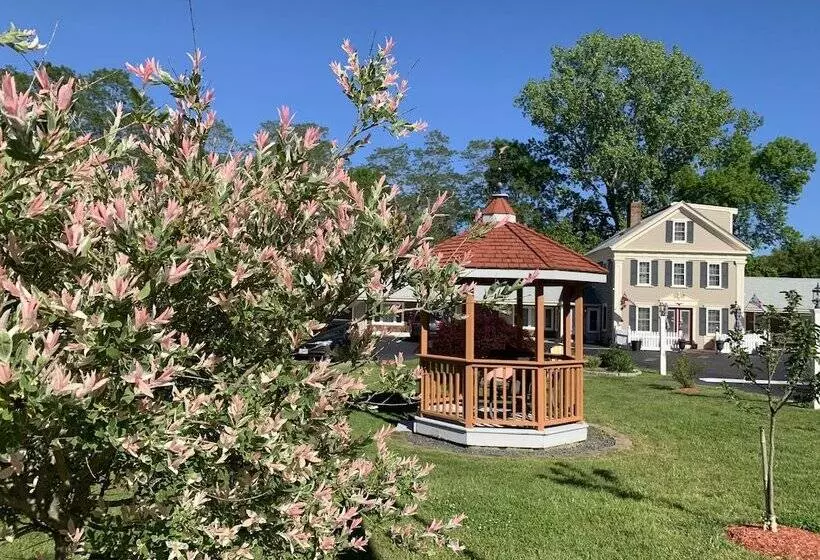 モーテル Eagle Wing Inn Cape Cod