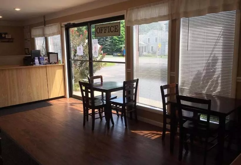 Motel Red Carpet Inn & Suites Cooperstown