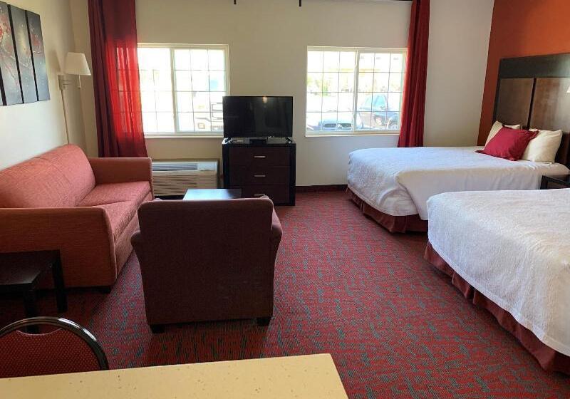 Sandalwood Studios & Suites