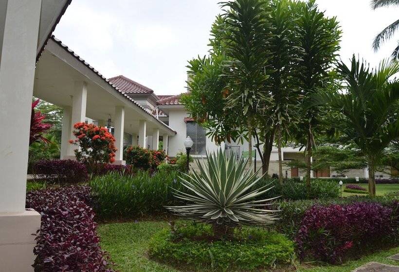 Отель Asoka Resort Banten