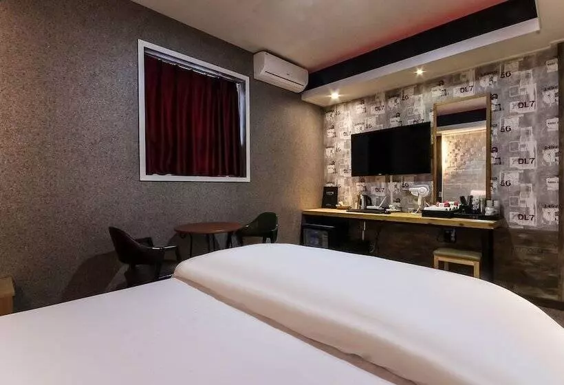 Hotelli Gyeongsan Healing