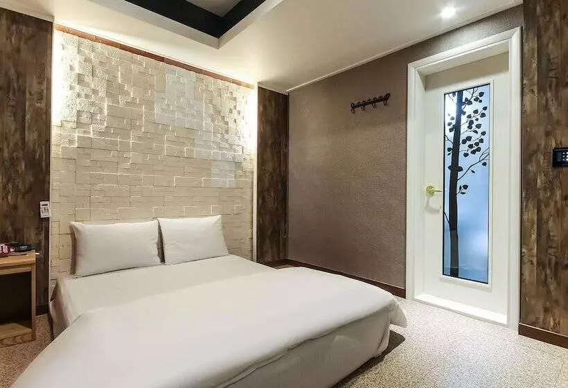 Hotelli Gyeongsan Healing