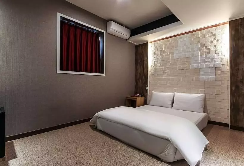 Hotelli Gyeongsan Healing