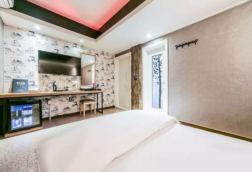 Hotelli Gyeongsan Healing