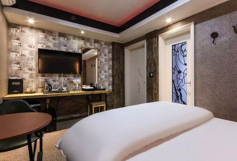 Hotelli Gyeongsan Healing