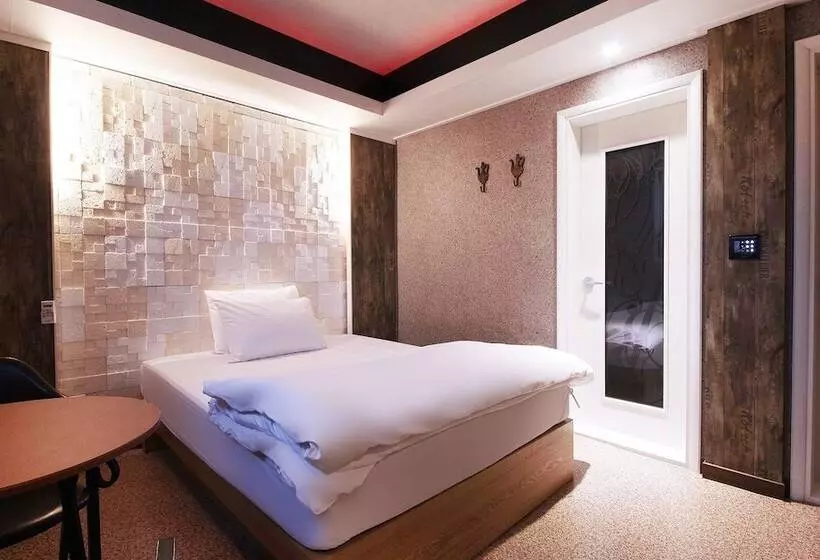 Hotelli Gyeongsan Healing