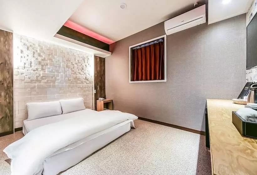 Hotelli Gyeongsan Healing