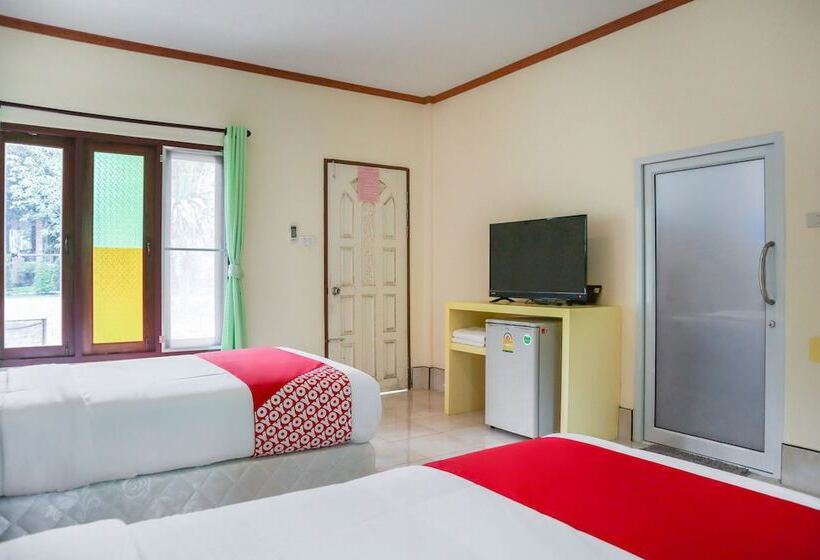 酒店 View Pruksa Resort By Oyo Rooms