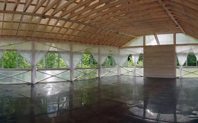 Hotelli Vishnevyi Sad