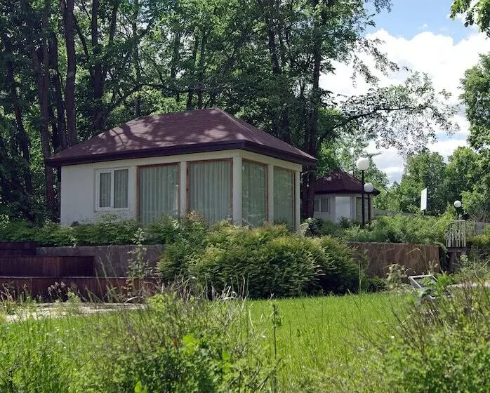 Hotelli Vishnevyi Sad