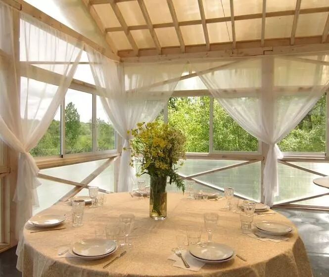 Hotelli Vishnevyi Sad