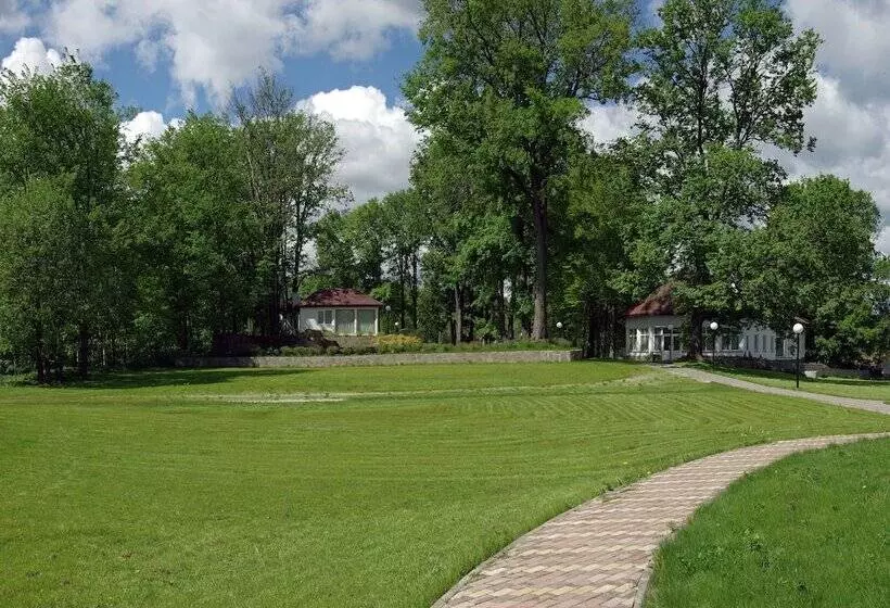 Hotelli Vishnevyi Sad