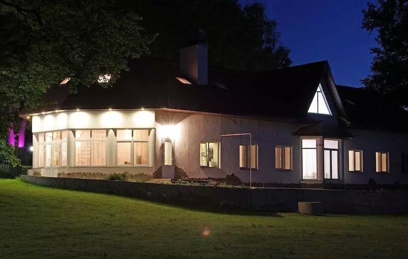 Hotelli Vishnevyi Sad