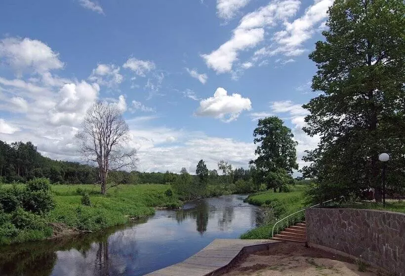 Hotelli Vishnevyi Sad