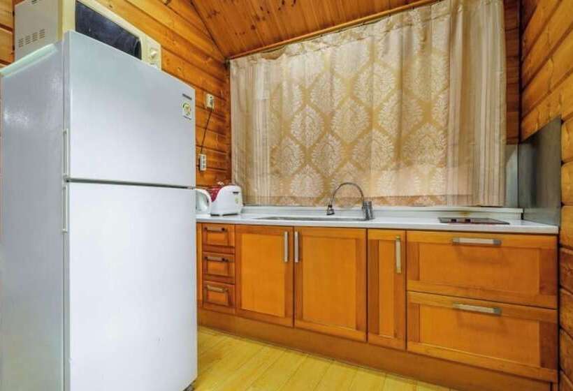 Пансион Youngwol Your Castle Bed And Breakfast