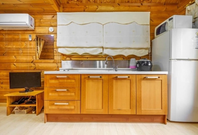 Пансион Youngwol Your Castle Bed And Breakfast