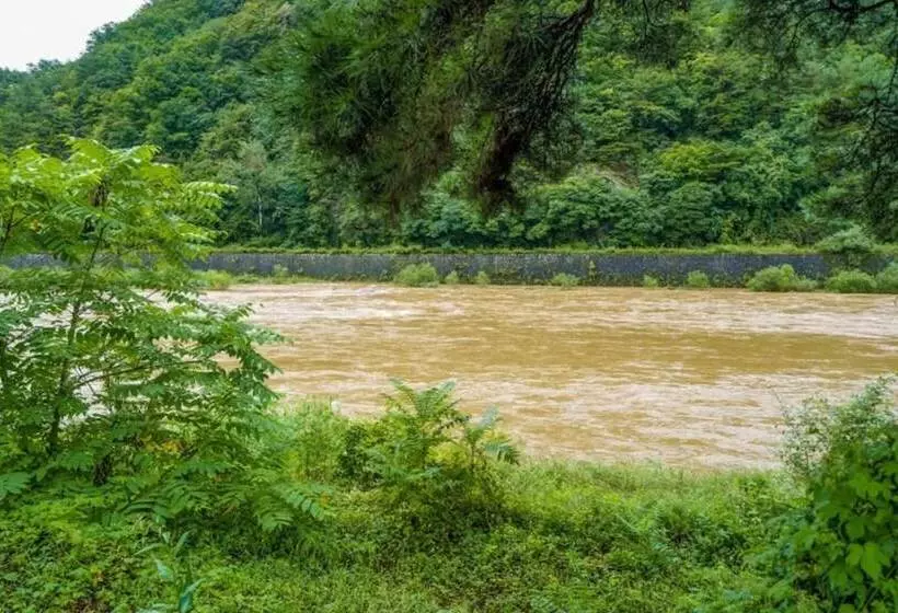 Majatalo Youngwol Your Castle Bed And Breakfast