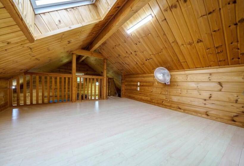 Пансион Youngwol Your Castle Bed And Breakfast