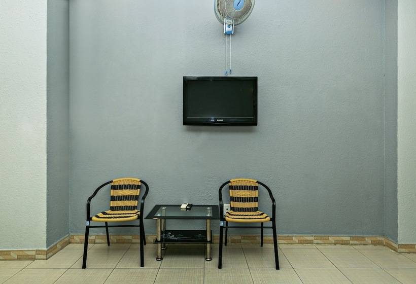 An An Hotel By Oyo Rooms